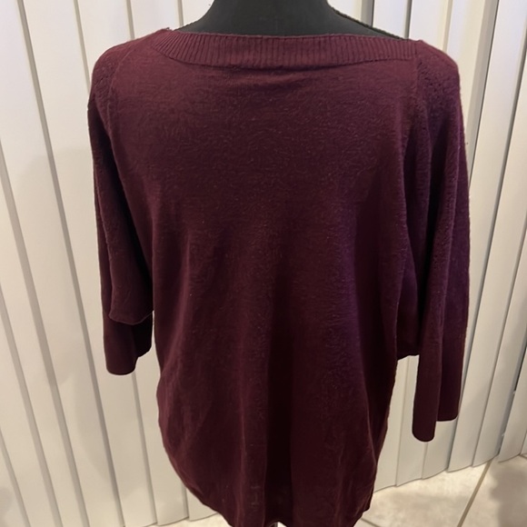The Limited Maroon Wool and Acrylic Sweater Large - Picture 4 of 7